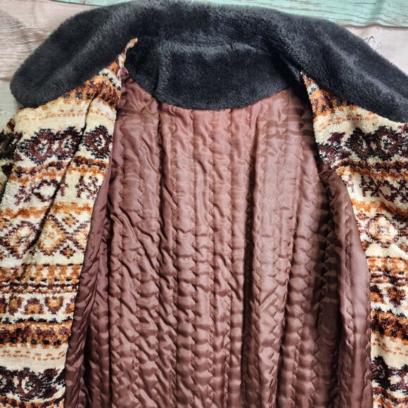 Vintage 1960s Brown Faux Fir Trim Carpet Bohemian Tapestry Coat, Women's Small - Picture 6 of 10